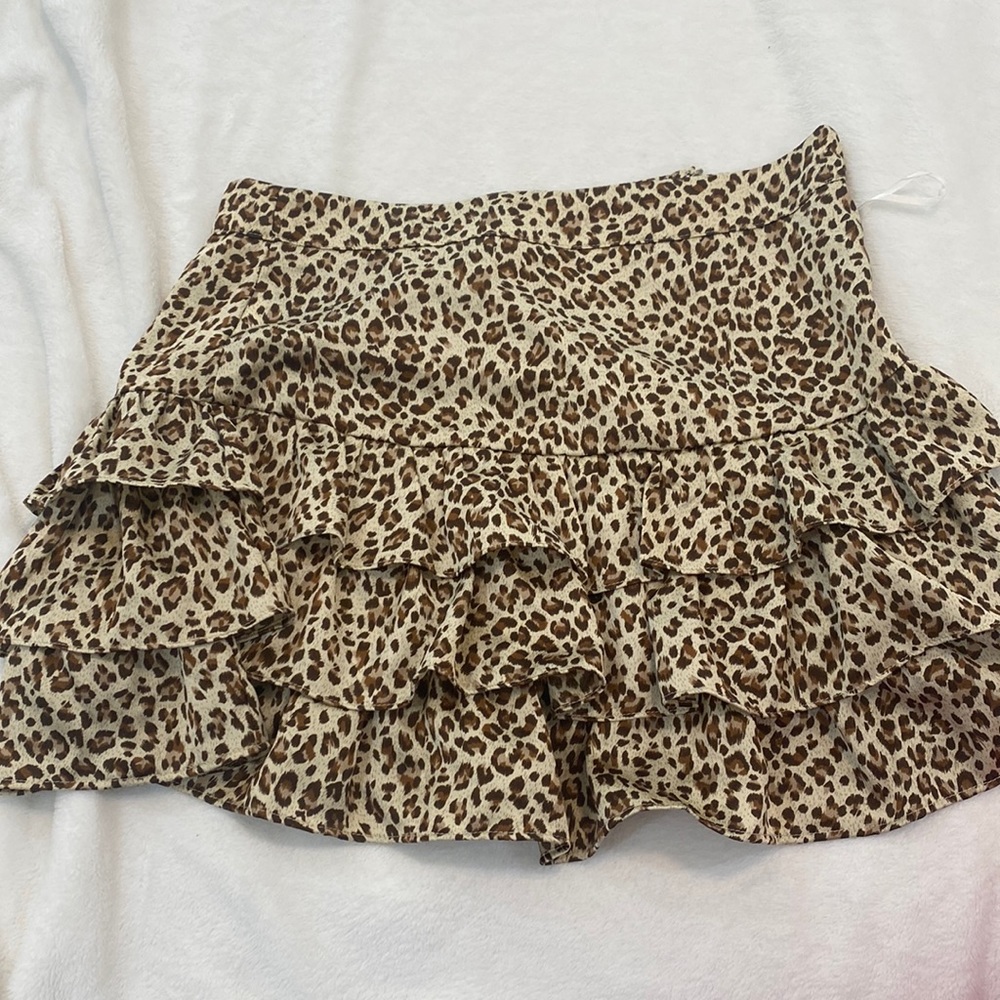 Leopard ruffled skort :)